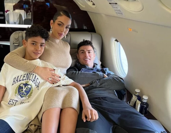 Cristiano Ronaldo, Georgina Rodríguez e o filho