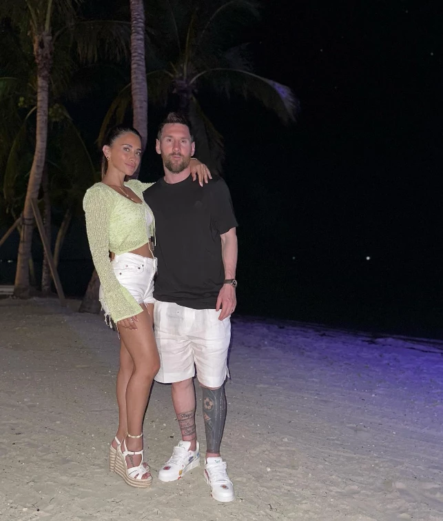 Lionel Messi y Antonela Roccuzzo de vacaciones