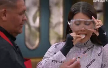 El accesorio bizarro de Wanda Nara para probar cebolla en Masterchef