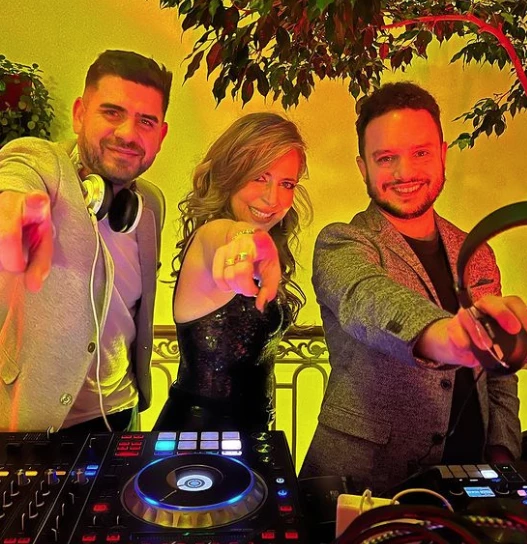 Sandra Borghi feliz en el festejo de su cumpleaños