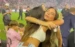 Antonela Roccuzzo y Victoria Beckham se abrazan en Miami