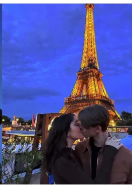 Felipe Fort de vacaciones con su novia en París