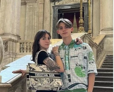 Felipe Fort de vacaciones con su novia en París