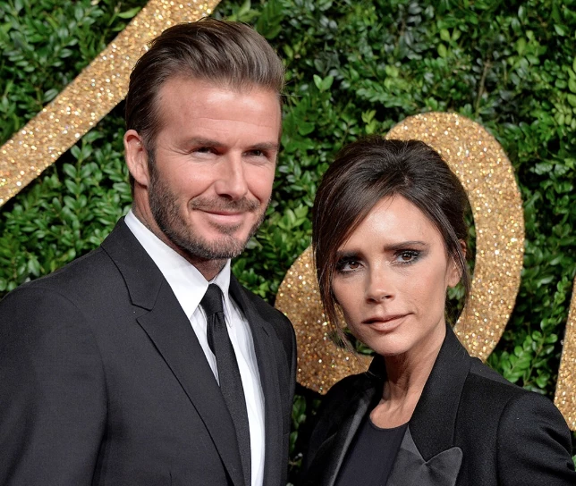 David Beckham y su esposa