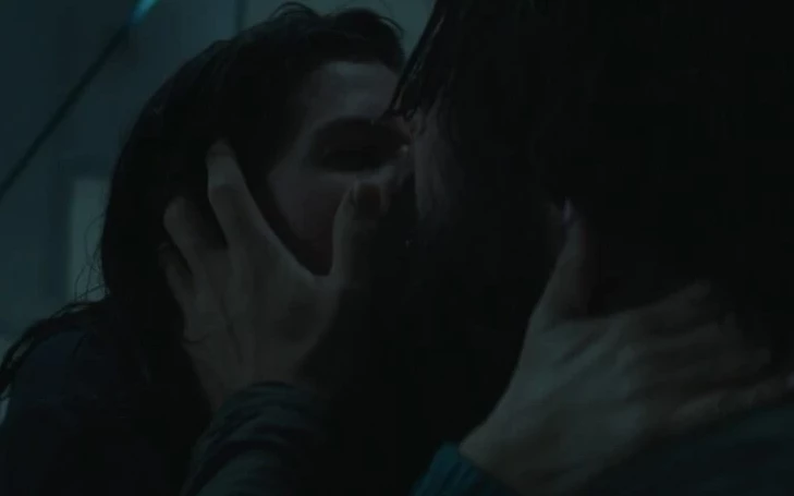 La China Suárez y Álvaro Morte se besaron en la película Objetos