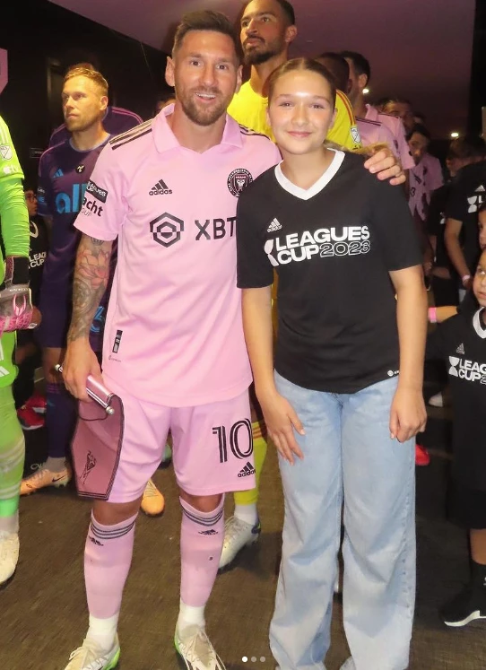 La hija de David Beckham con Messi