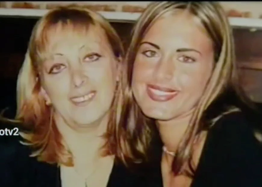 Silvina Luna con su mamá en la adolescencia