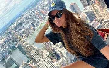 Cómo es el impresionante perro que Loly Antoniale llevó de vacaciones a New York