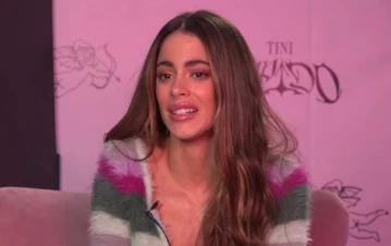 Tini Stoessel sorprendió con un jugado look en medio de los rumores de reconciliación con Rodrigo de Paul