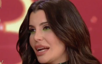 Al borde del llanto, Charlotte Caniggia le imploró a sus padres que la amen en el Bailando