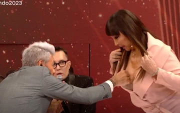 Por qué Marcelo Tinelli le tocó las lolas a Moria Casán en el Bailando