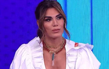 La mega figura a la que Flor de la V bajó del escenario hace años: "Yo con ella no…"