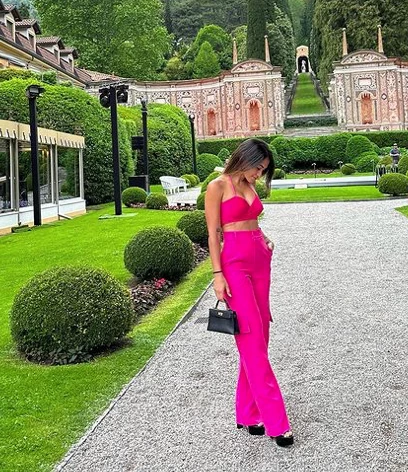 O vestido rosa de Antonela Roccuzzo