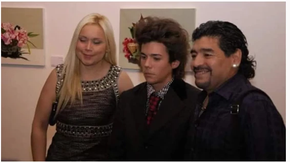 Axel Caniggia com Diego Maradona e Vero Ojeda