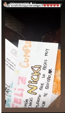 Las amigas de Allegra también felicitaron a Nikita