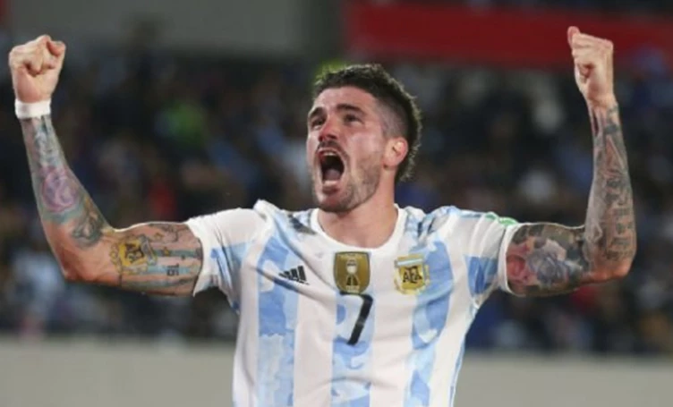 EL LOOK DE RODRIGO DE PAUL QUE SE VOLVIO TENDENCIA