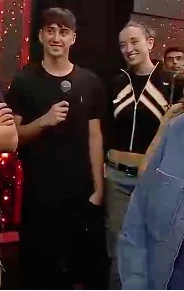 DIEGUITO LATORRE FUE AL BAILANDO CON SU NOVIA SOL. YANINA LATORRE DIJO QUE "LA APROBO".