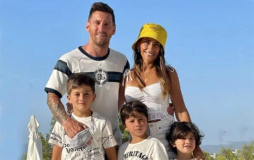¡Qué genios! El video de Messi y Antonela en la tribuna alentando a sus hijos jugando para Inter