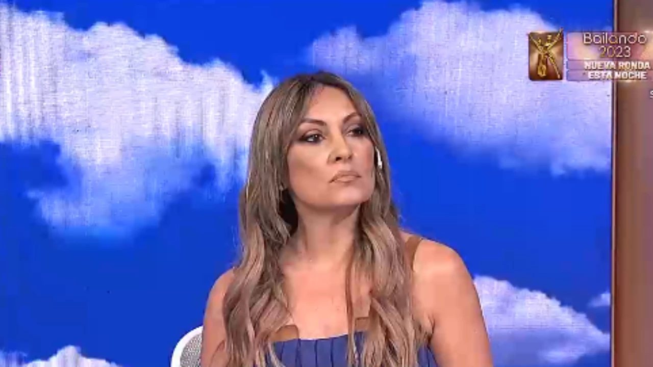 Marcela Tauro- Intrusos