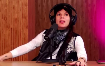 ¡Insólito! Gimena Accardi reveló que toma leche de los pechos de sus amigas y explicó cómo lo hace