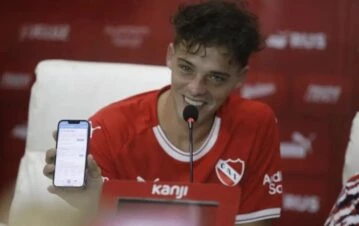 ¡Negoción! La fortuna en dólares que ganó Santi Maratea tras cerrar la colecta para Independiente