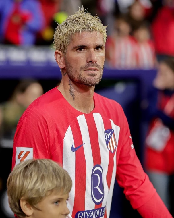 El nuevo look de Rodrigo de Paul