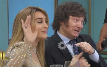 El particular regalo que le hizo Javier Milei a Fátima Flórez para que "lo tenga siempre presente"