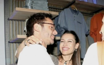 El gesto de Pampita que llamó la atención al ser vista junto a Benjamín Vicuña en el aeropuerto