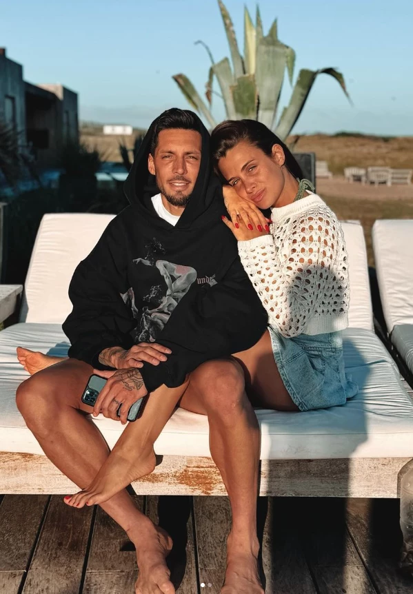 José Sosa y Camila Homs en Uruguay