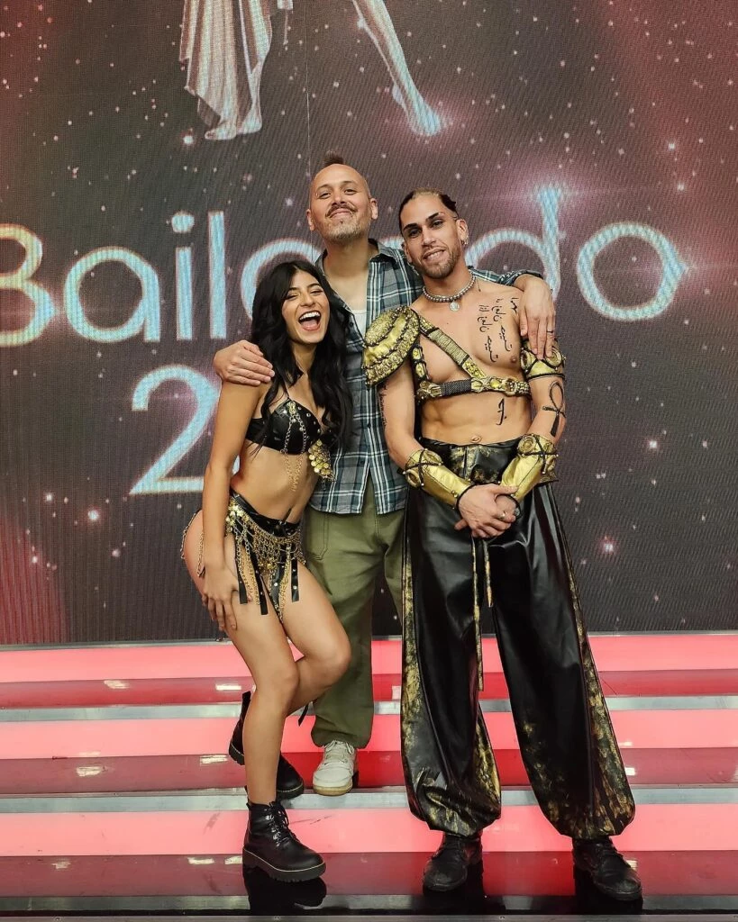 ISAIS HERNAN ALEGRE HACE "MIL AÑOS" QUE ESTA EN EL BAILANDO Y ESTE AÑO ERA EL COACH DE TITO DIAZ Y ANABEL SANCHEZ.