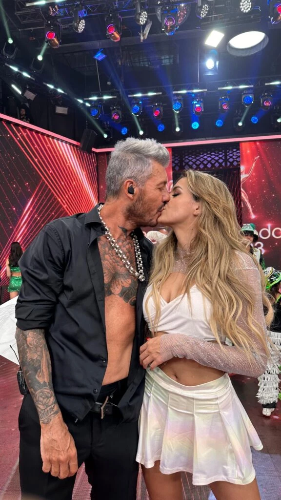 MILETT DIO EL PRIMER PASO Y DESPUES TINELLI FUE POR MAS. ABUNDARON LOS BESOS.