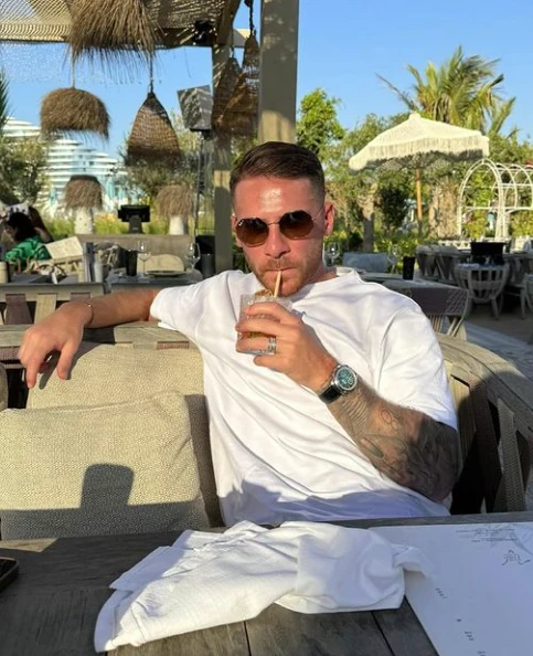 Mac Allister de vacaciones