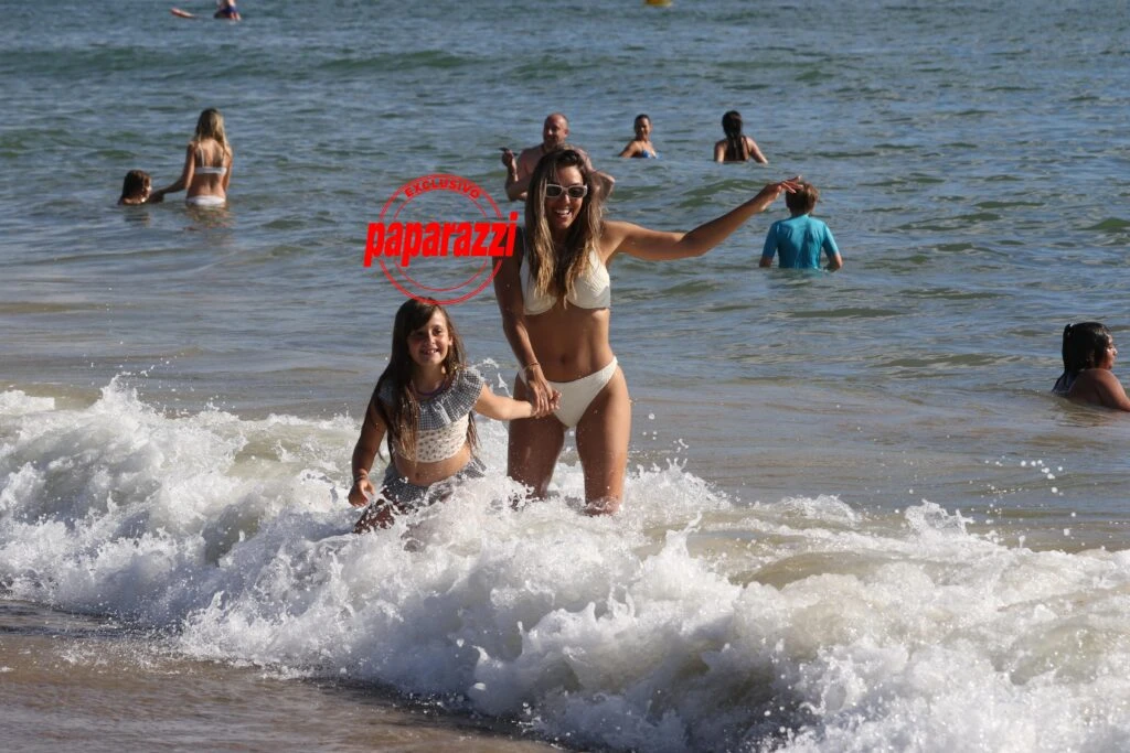 Floppy Tesouro y su hija en Punta del Este