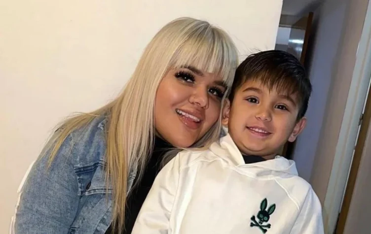 Morena Rial y su hijo