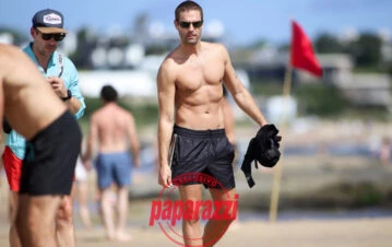 Tras separarse de la española Ester Expósito, Nicolás Furtado disfruta de Punta del Este con amigos