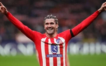 ¿Dedicado a Tini? Rodrigo de Paul sorprendió con un nuevo look y dejó atrás las trenzas