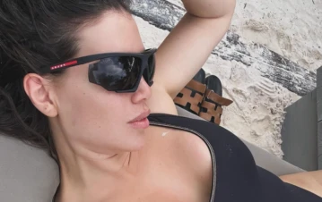 La foto de Wanda Nara posando desde la cama en la que la confundieron con la China Suárez