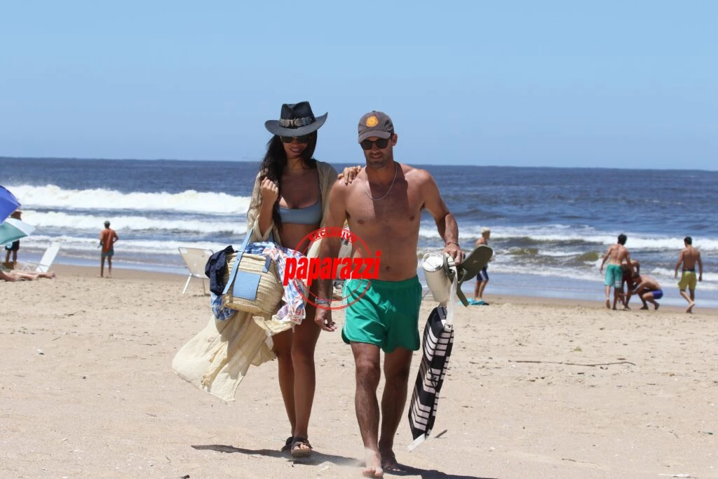 Zaira Nara enamorada en Punta del Este