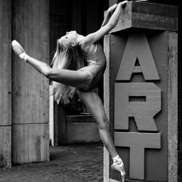 CANOSA NO VA MAS: LACALLE SALE CON UNA CAMPEONA DE POLE DANCE. SI, DE CAÑO.