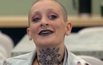 Furia hizo catarsis en soledad y lanzó un pedido a sus ex compañeras: “Chula, ayúdame afuera a…”