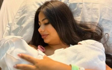 A una semana de dar a luz, Daniela Celis compartió un video inédito del nacimiento de Laia y Aimé