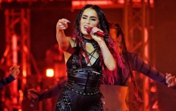 Quiénes son los famosos que bancaron a Lali Espósito en su pelea con Javier Milei