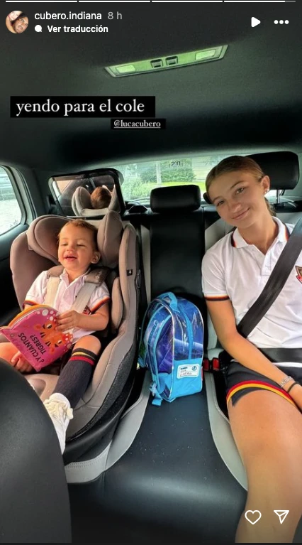 Indiana Cubero yendo al colegio