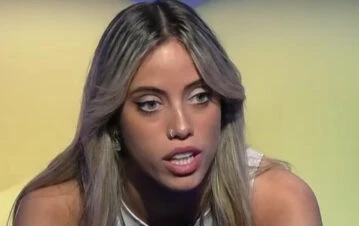 Exigen la eliminación de Denisse por darle un dato prohibido del exterior a Bautista en Gran Hermano