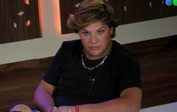 ¿Se victimizó? Emma se quebró en la cena de nominados de Gran Hermano y apuntó a Cata