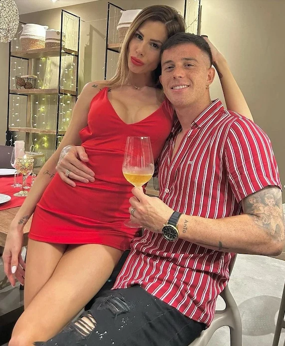 LOS URUGUAYOS ANTO LIMA Y COLO RAMIREZ CUANDO ERAN UNA PAREJA FELIZ. A EL LO VINCULARON CON LA CHINA Y SONO. ELLA LO DEJO.