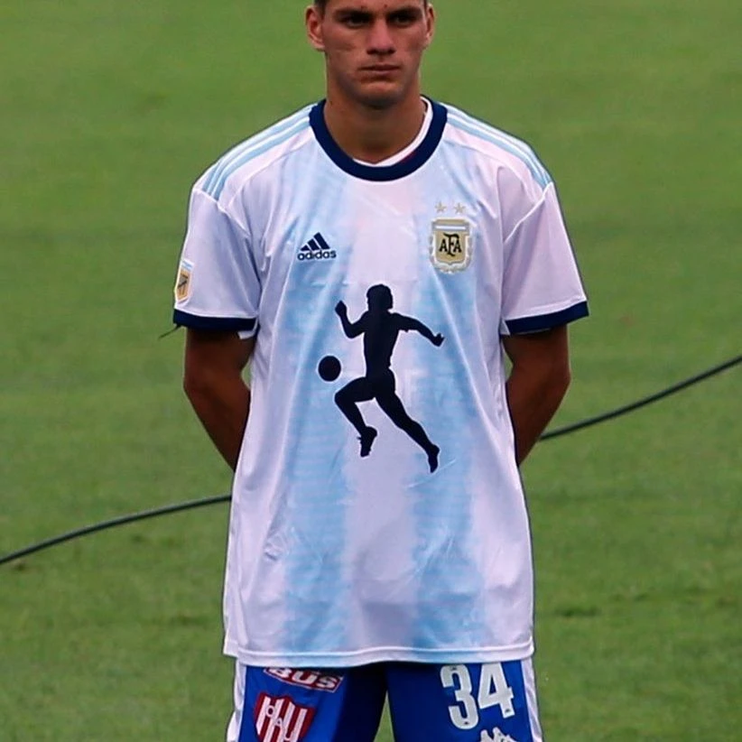 ZENON, MARADONIANO. AHI TAMBIEN SE SACO UN DIEZ.