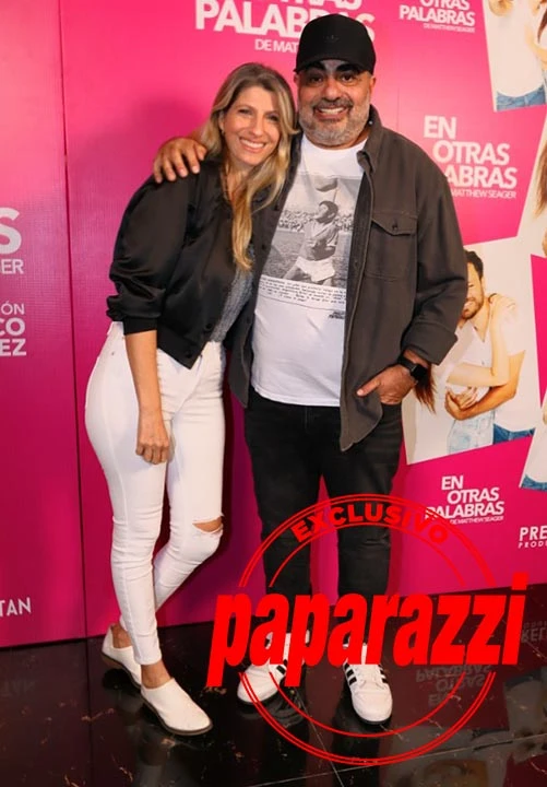 MOLDASVKY TIENE 61. MICAELA APENAS ANDA POR LOS 40. ¿"ROBO" EL HUMORISTA?