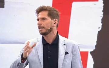 ¡Sin vergüenza! El Pollo Vignolo contó dos veces de qué equipo es hincha entre Boca y River