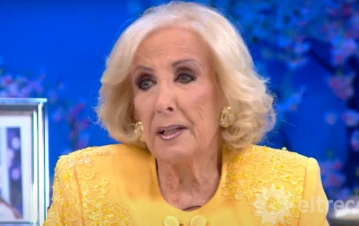 La reacción de Mirtha Legrand al ver el "retoque estético" que le hicieron a su estatua en Villa Cañás